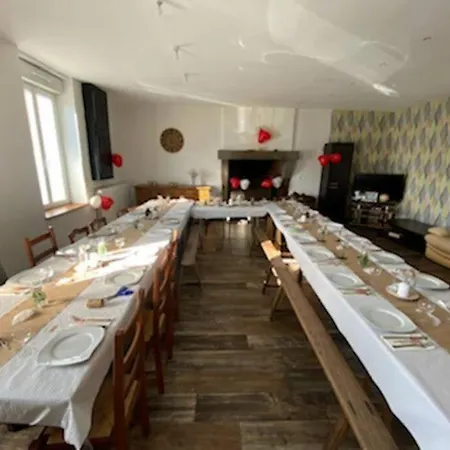 De Caractere A La Campagne Avec Piscine Ferienhaus Gorron